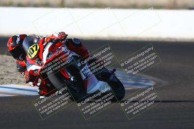 media/Oct-11-2025-CRA (Sat) [[48ae399f89]]/Races/Race 9/